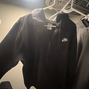 Nike Men's Black Windbreaker Jacket